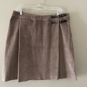 Boden Cord Kilt Skirt Buckles Size 12 Tan Corduroy Lined